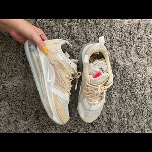 ❌SOLD❌Nike Airmax720. Worn once, 10/10 condition.